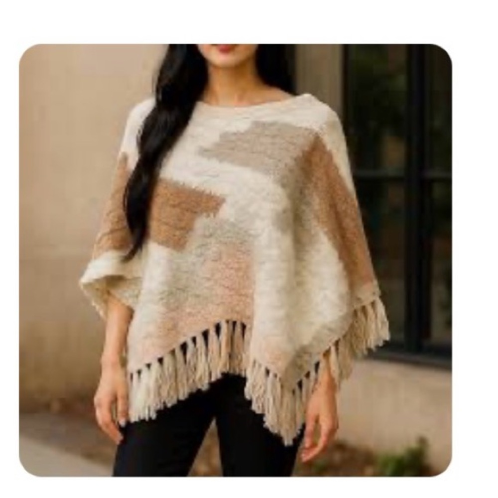 ⭐️NWOT Free People Chunky Cable Knit Poncho⭐️
